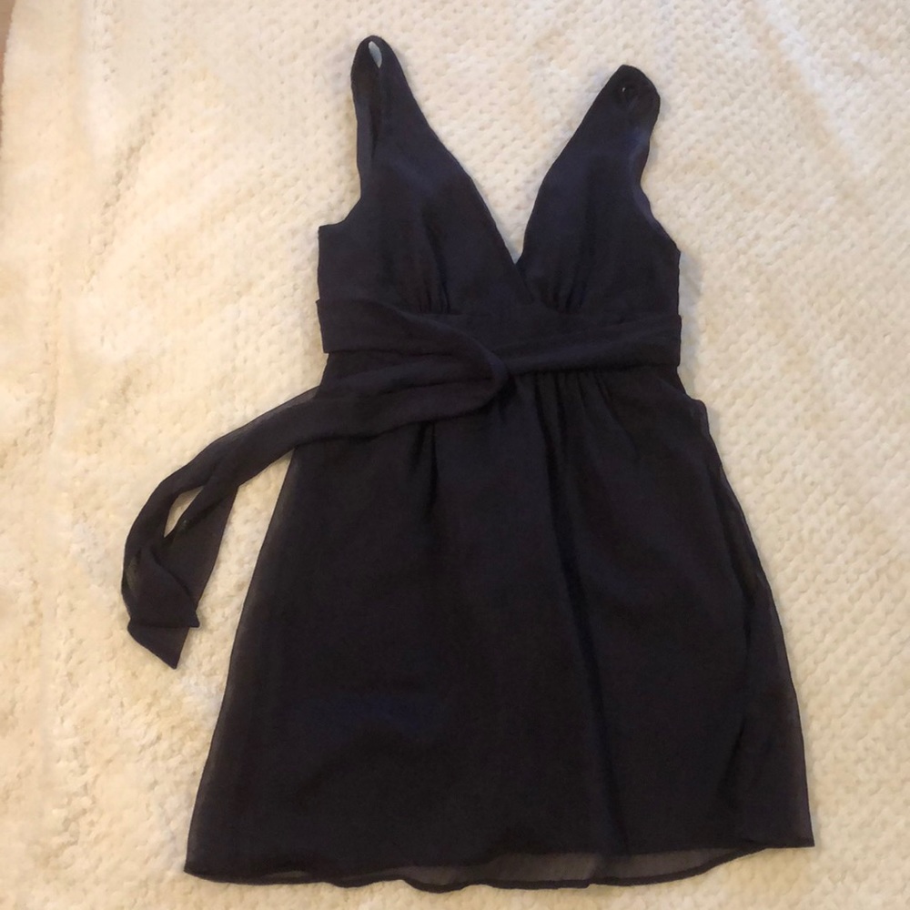 XXI purple sleeveless v neck dress size M.